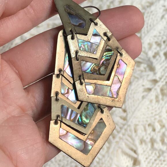 Vintage Made in Mexico Mother of Pearl or Abalone Shell Tiered Earrings - Picture 5 of 15